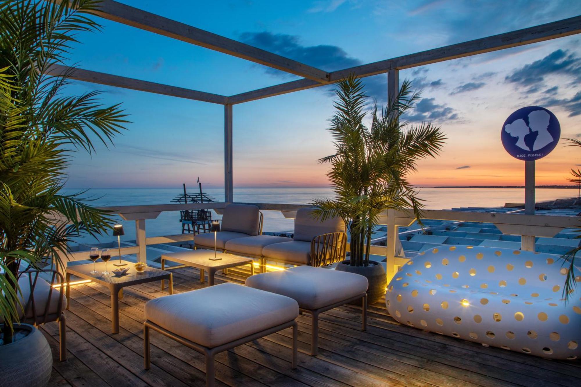 Hotel Tirreno ลาตินา ภายนอก รูปภาพ